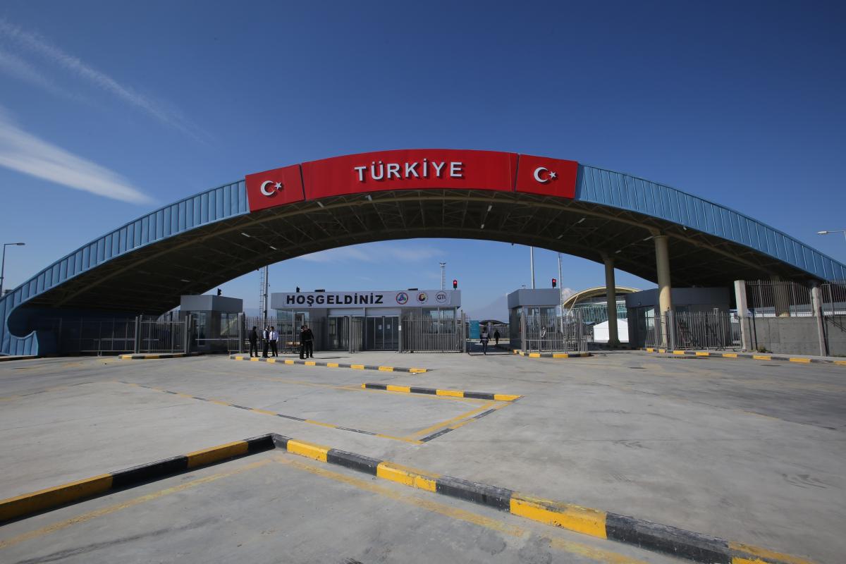 FETÖ'cülere gümrükte ayrıcalık tanınmış