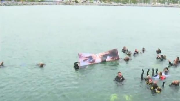 Kalamış sahilinde Atatürk dalışı