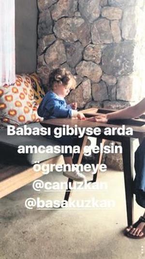 Arda Turan eski sevgilisine geri döndü