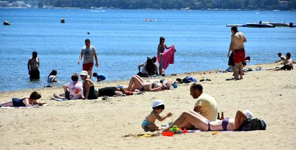 Marmaris'te sahiller hareketlendi