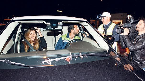 Gökçe Bahadır sevgilisiyle gecelerde