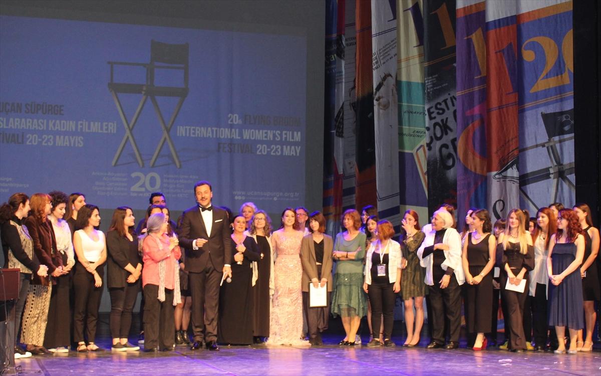 Uçan Süpürge'de ödüller sahiplerini buldu