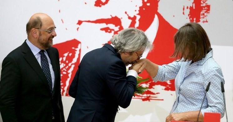 Can Dündar Almanya'dan ödül aldı