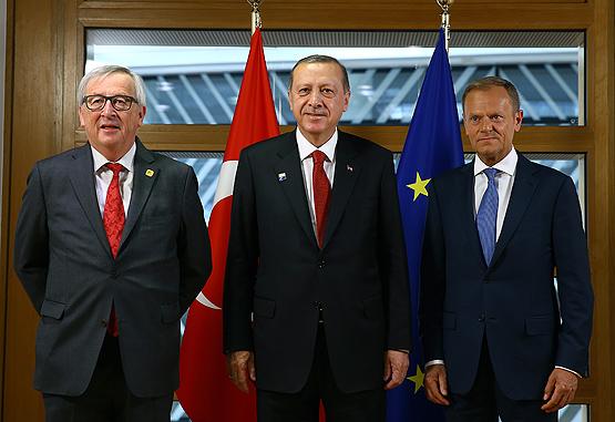 Erdoğan, Juncker ve Tusk ile bir araya geldi