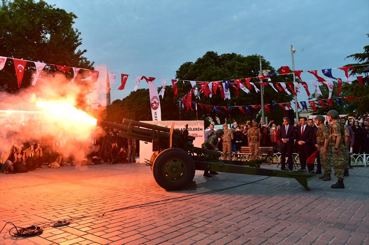 Sultanahmet'te 30 bin kişilik iftar
