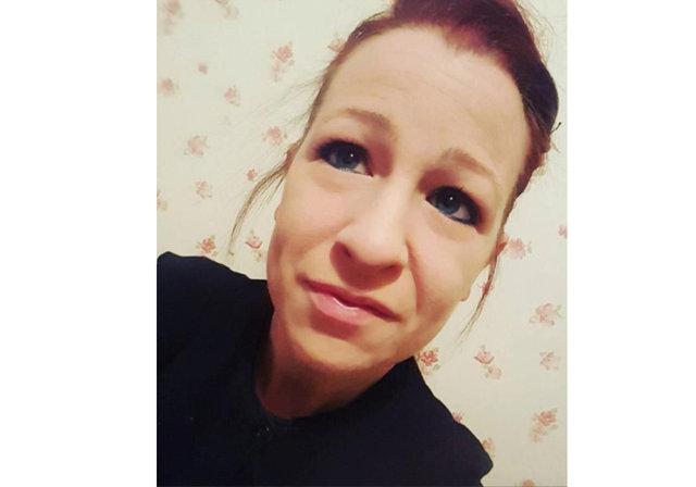 Bakıcı Kraliyet'e dayanamadı