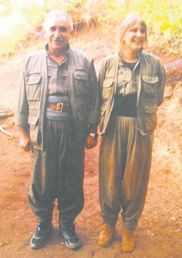 Kırmızı fularlı kız Rakka'da öldürüldü