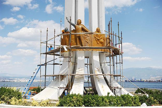 CHP'li belediye heykel için kredi çekecek