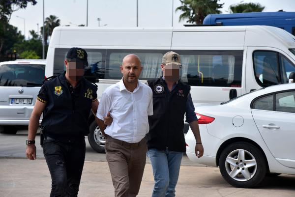 Antalya'da FETÖ'nün polis imamı otelde yakalandı