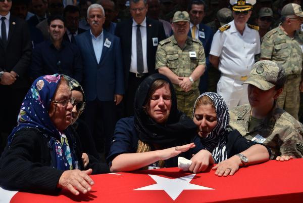 Helikopter şehidi pilot yüzbaşıya veda