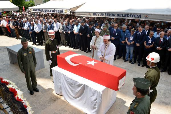 Helikopter şehidi pilot yüzbaşıya veda