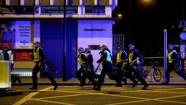 Londra'da 3 ayrı terör saldırısı birden