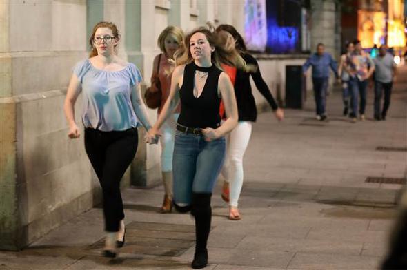 Londra'da 3 ayrı terör saldırısı birden