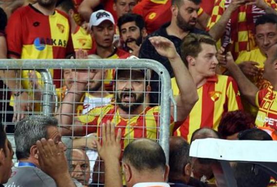 Rıza Kocaoğlu sahaya indi