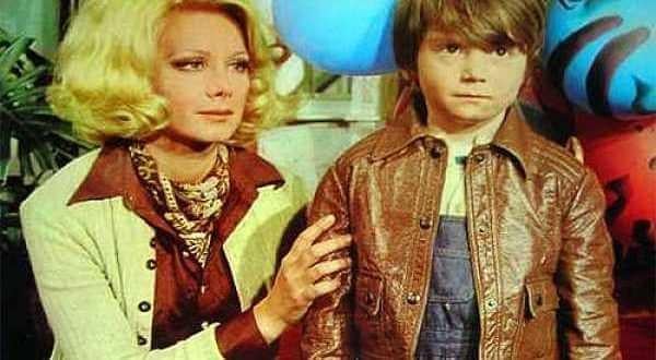 Mürüvvet Sim kimdir