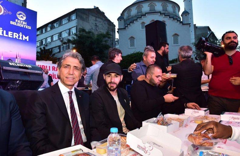 Karim Benzema Fatih Belediyesi'nin iftarına katıldı