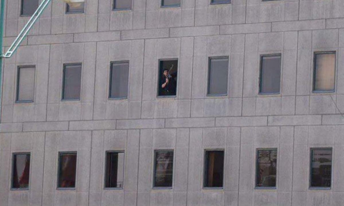 İran parlamentosuna saldırı