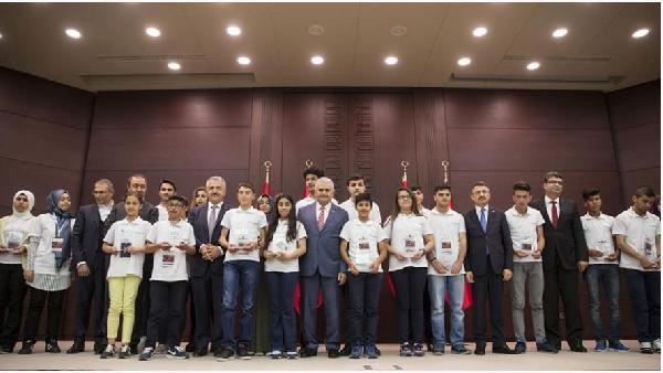 Binali Yıldırım: 15 Temmuz'un gerçek kahramanları gençler