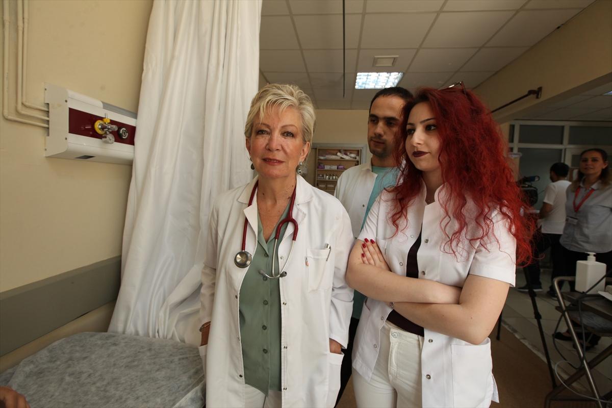 67 yaşında tıp fakültesinden mezun oldu