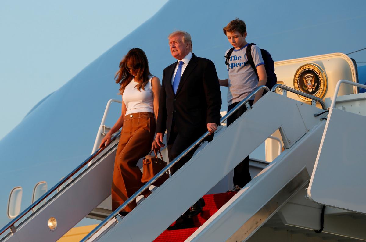 Trump ailesi Beyaz Saray'a taşındı