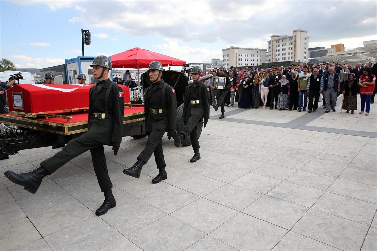 Şehit Büyüksoy son yolculuğuna uğurlandı