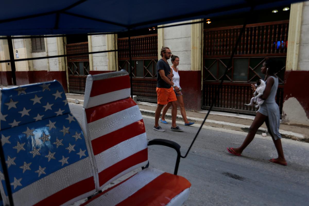 Donald Trump Küba anlaşmasını bozuyor