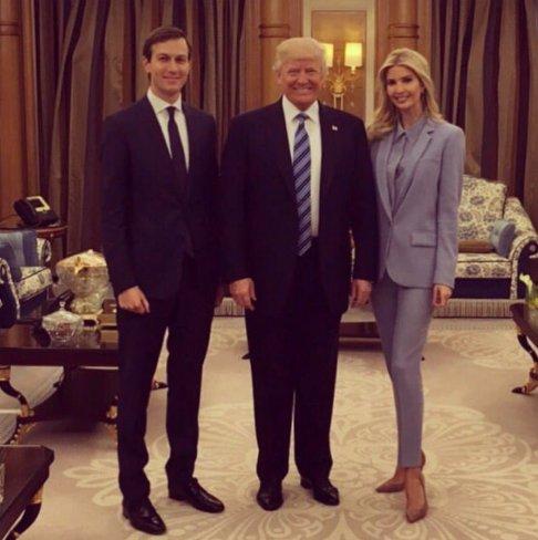 Trump Beyaz Saray'a döndü