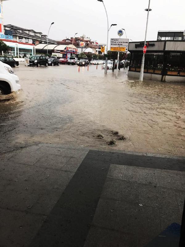 Sakarya'da su baskını