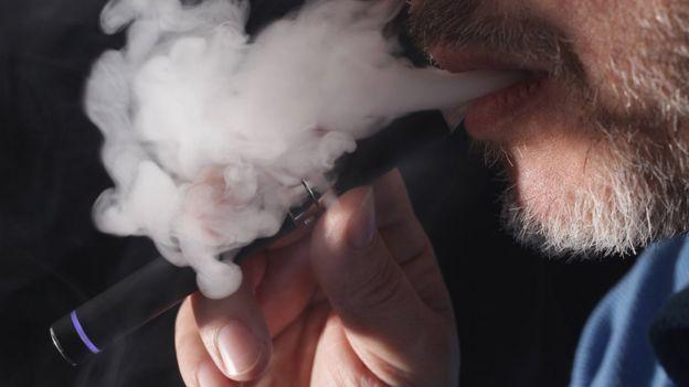 Elektronikler gerçek sigaraya teşvik ediyor