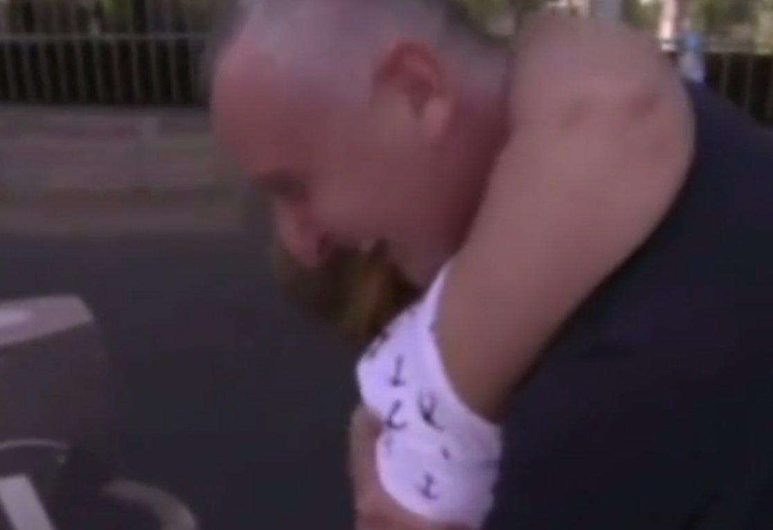 Londra yangınından kurtulan kadın kahramanıyla karşılaştı