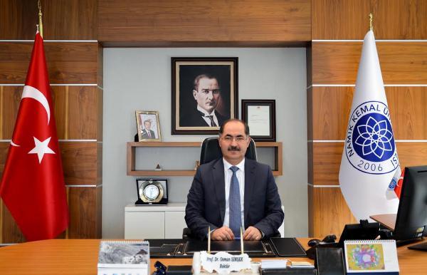 Namık Kemal Üniversitesi Rektörü'ne FETÖ gözaltısı