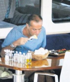 Tülin Şahin'in eski eşi Mehmet Özer Bodrum'da