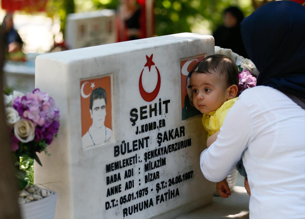 Ramazan Bayramı'nda şehitler unutulmadı