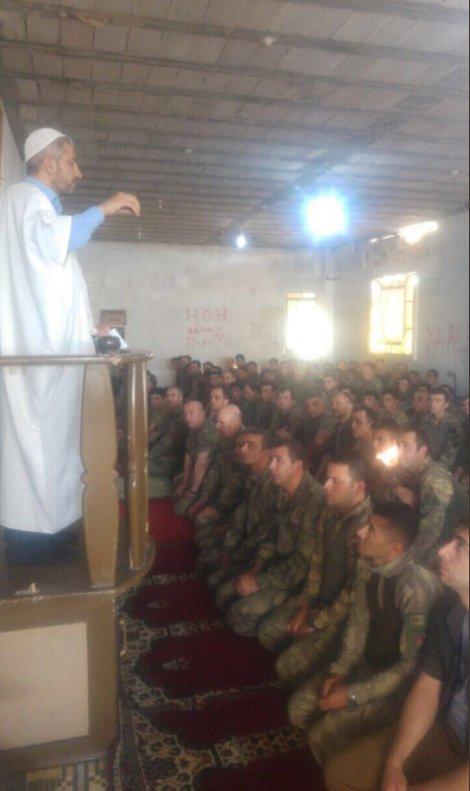 El Bab'da bayram namazı