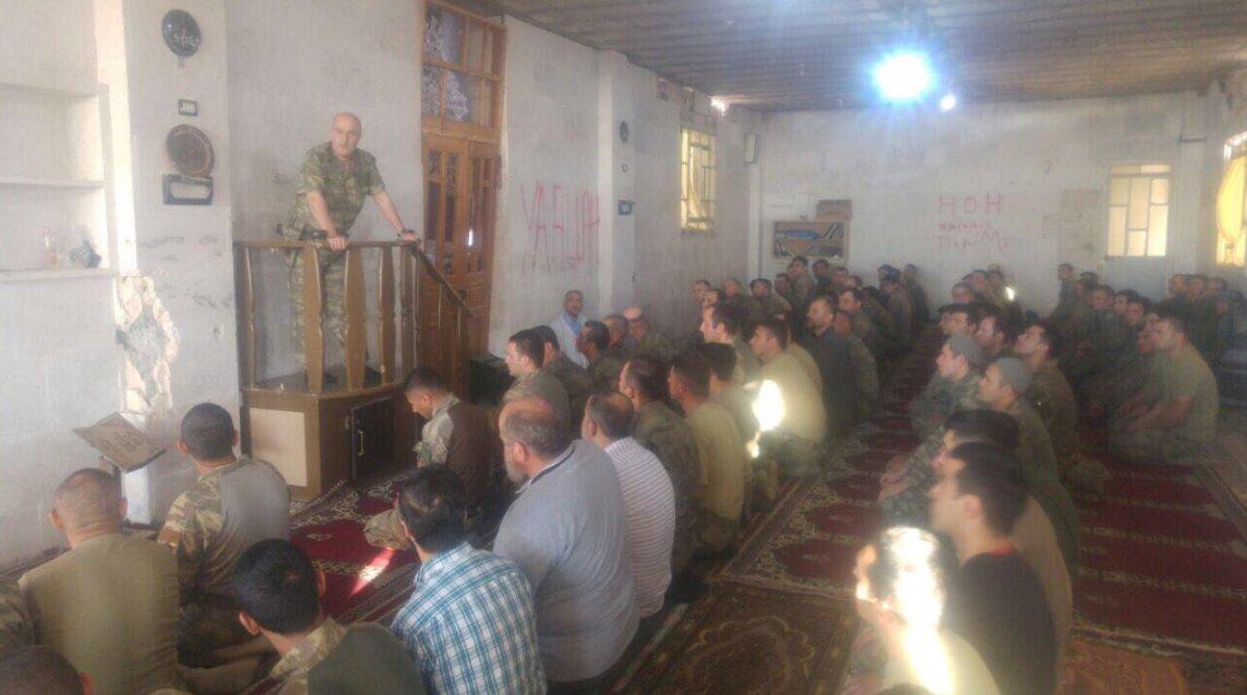 El Bab'da bayram namazı