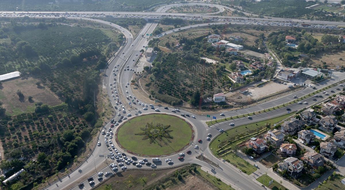 Bayram dönüşü trafiği yoğun