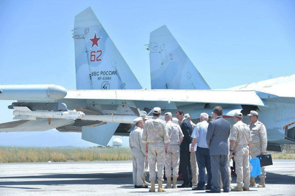 Gerasimov ve Esad Hmeymim Hava Üssü'nde bir araya geldi