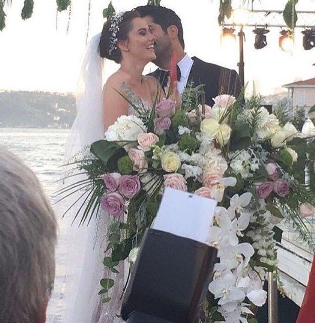 Fahriye Evcen ve Burak Özçivit'in düğünü