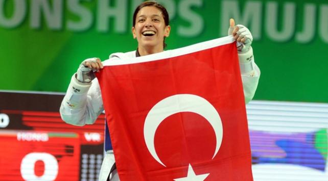 Nur Tatar Askari: Madalyam Türkiye'ye armağan olsun