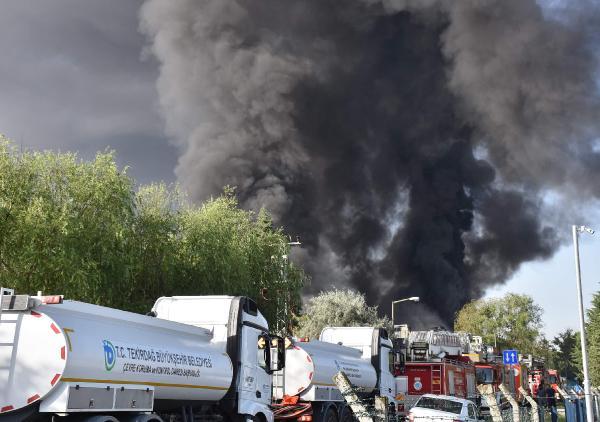 Çerkezköy Organize Sanayi'de fabrika yangını