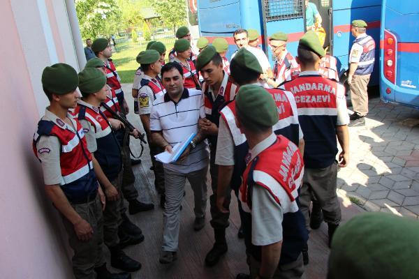 Bolu'da 145 sanıklı FETÖ davası başladı