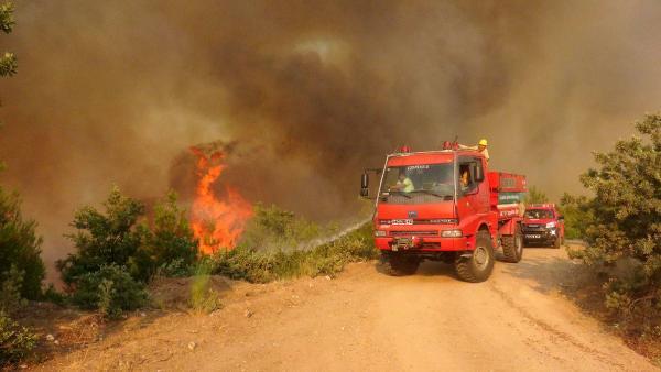 Yurt genelinde çıkan orman yangınlarında son durum