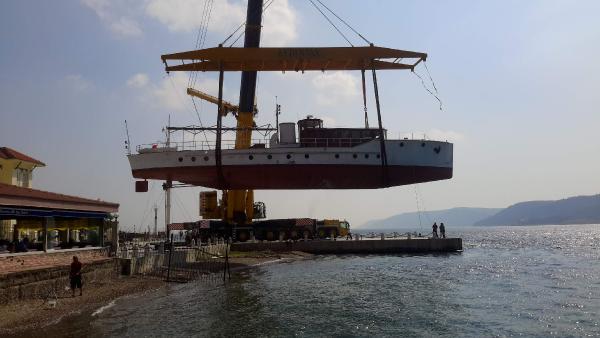Atatürk'ün gezi teknesi M/G Acar Çanakkale'de 