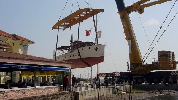 Atatürk'ün gezi teknesi M/G Acar Çanakkale'de 