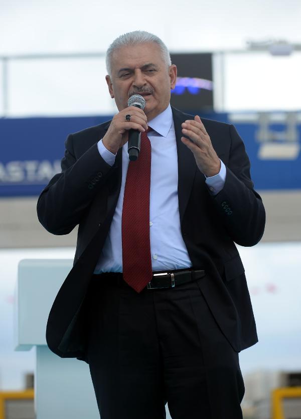 Başbakan'dan Sultanbeyli'de tapu müjdesi