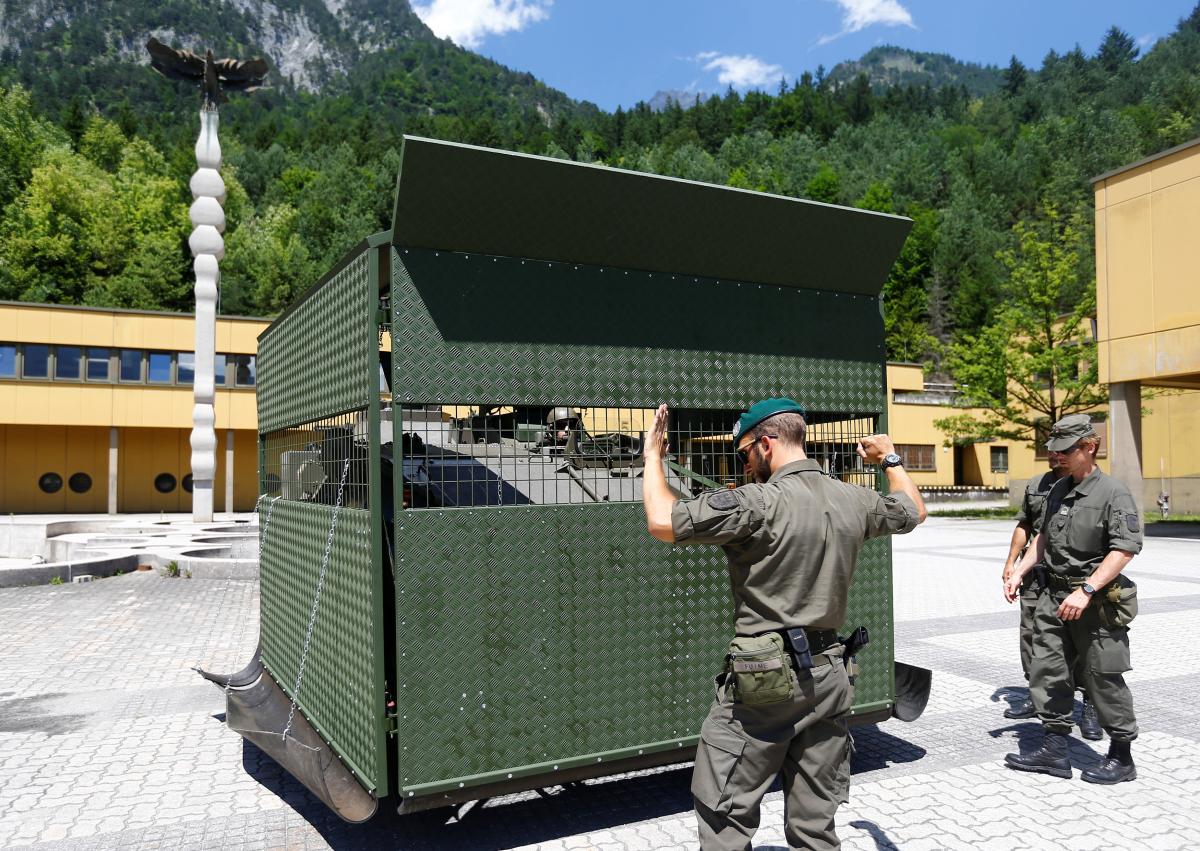 Avusturya, İtalya sınırına asker yığdı