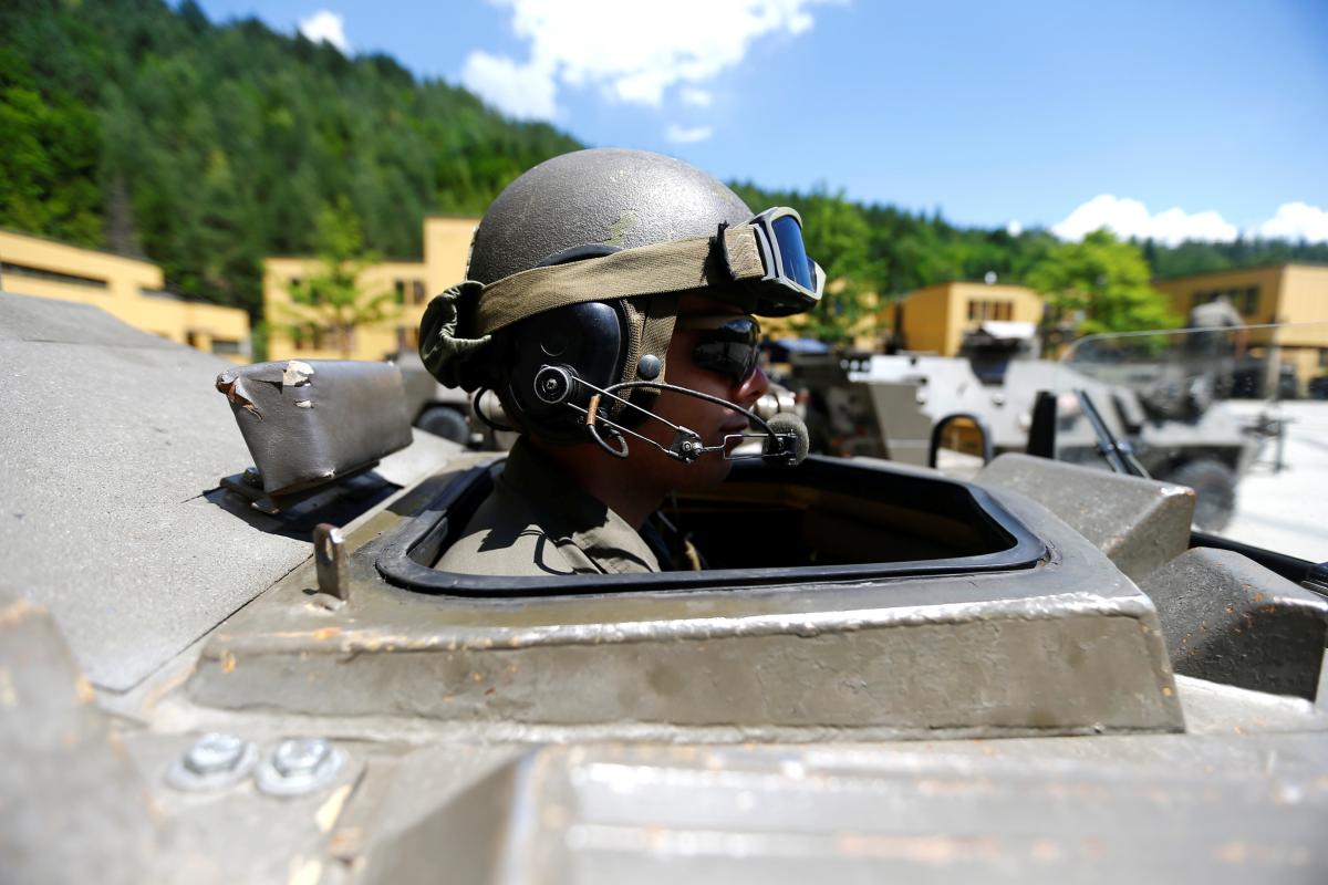 Avusturya, İtalya sınırına asker yığdı