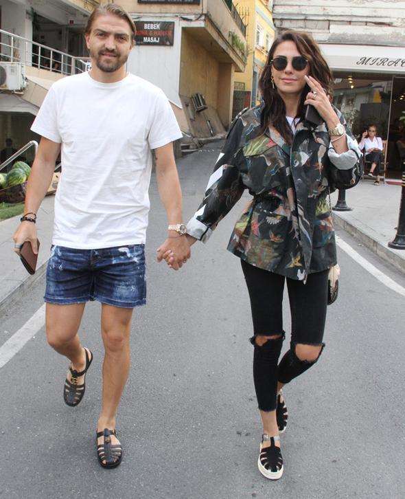 Şükran Ovalı sinirlendi