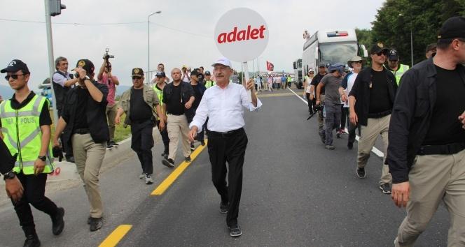 Kılıçdaroğlu The Guardian'a yazdı