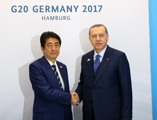 Erdoğan, Japonya Başbakanı Abe'yle görüştü